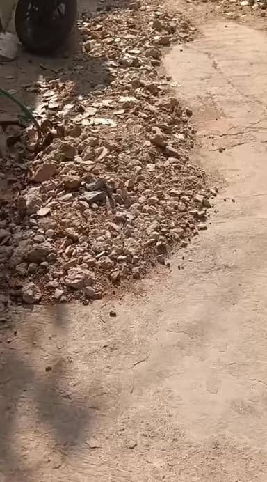 सतना। शहर के वार्ड नंबर 44 टिकुरिया टोला शासकीय स्कूल के पीछे की गली में सीवर लाइन कनेक्शन के नाम पर बनी हुई सड़क को फिर...