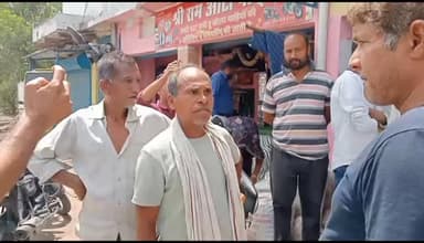 मुकुन्दपुर उचित मूल्य दुकान में अनियमितता, ग्रामीणों में आक्रोश
अमरपाटन क्षेत्र के मुकुन्दपुर स्थित शासकीय उचित मूल्य क...