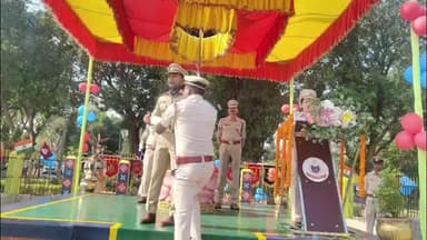 ଝାରସୁଗୁଡା: ଜିଲ୍ଲା ଓଏସଏପି ପରେଡ଼ ଗ୍ରାଉଣ୍ଡରେ ଝାରସୁଗୁଡା ପୋଲିସ ତରଫରୁ ଓଡିଶା ପୋଲିସ ପ୍ରତିଷ୍ଠା ଦିବସ ସହିତ ଓଡିଶା ଦିବସ ପାଳିତ ହୋଇଯାଇଛି