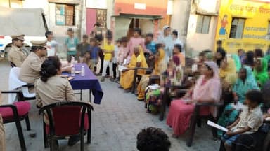 पुलिस अधीक्षक कुशीनगर के निर्देशन में बाल भिक्षावृत्ति/ बाल श्रम/ बाल विवाह रोकथाम व जन जागरूकता अभियान के तहत थाना एएच...