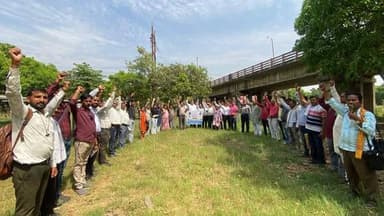 💠 जल गंगा संवर्धन अभियान अंतर्गत
💠 पानी की एक एक बूंद को सहेजने के लिए हुआ चौपाल का आयोजन
➡️ कलेक्टर सुश्री सोनिया मीन...