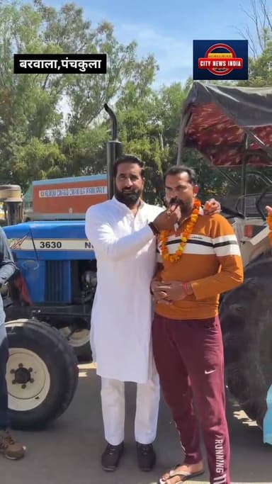 बरवाला अनाज मंडी मे सबसे पहले अपनी फसल लेकर पहुंचे 3 किसानों को, मार्कीट कमेटी के अध्यक्ष देशराज पोसवाल ने किया सम्मानित...