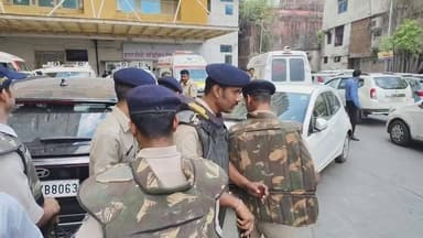 💥बड़ी खबर💥
विजय मेवाड़ा हत्याकांड के मुख्य आरोपी आसिफ 'बम' का शॉर्ट एनकाउंटर, अस्पताल छावनी में तब्दील
भोपाल: अशोका गार्...