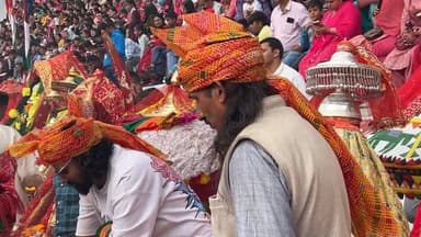 राज्यस्तरीय लघु शिवरात्रि मेला जोगिंदर नगर का राज्यसभा सांसद अनुराग शर्मा देवी देवताओं की पूजा अर्चना कर करने जा रहे शु...