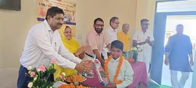 मऊगंज में #स्कूल_चलें_हम_अभियान के तहत जिला स्तरीय प्रवेशोत्सव संपन्न
-----------
स्कूल शिक्षा विभाग के निर्देशानुसार श...