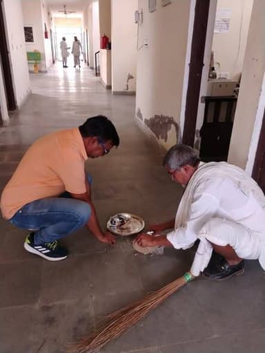 *साफ-सफाई को स्वभाव में संस्कारित करने का अभियान शुरू*
*सवाई माधोपुर, 1 अप्रैल।* राज्य सरकार के विभिन्न कार्यालयों में ...