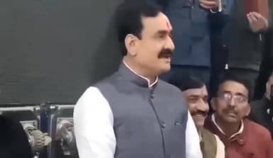 पानी को उतरता देख किनारे पर घर मत बना लेना ,में समंदर हूं लौटकर आऊंगा ,,
क्या अब लौटकर आने वाले हैं पूर्व गृह मंत्री नर...