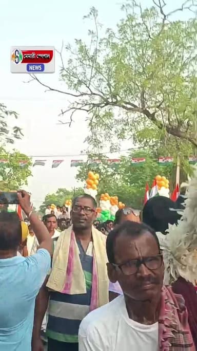 শহর মেমারীতে তৃণমূল কংগ্রেস প্রার্থী রাসবিহারী হালদারের সমর্থনে রাজ্য যুব তৃণমূল কংগ্রেস নেত্রী সায়নী ঘোষ