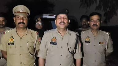 #PS_सहतवार व #PS_बांसडीह जनपद #बलिया पुलिस टीम द्वारा बिजली का तार चोरी से सम्बन्धित 07 नफर अभियुक्त को पुलिस मुठभेड़ मे...