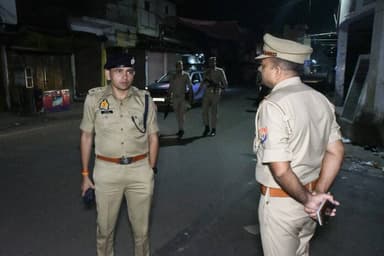 #एसपीˍरामपुर द्वारा अपराध नियंत्रण, शांति व कानून व्यवस्था सुदृढ़ बनाए रखने हेतु थाना कोतवाली क्षेत्रान्तर्गत सभी ड्यूट...