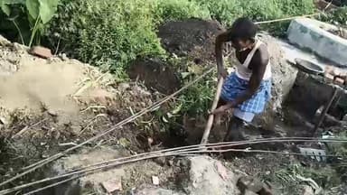 गोपालगंज एकडेरवा पंचायत के वार्ड 08 में पहलवान बाबा के पानी टंकी के पास जो कुवा है उसका निजी करण किया जा रहा है #Ekderwa