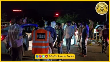 संतुलन बिगड़ने से स्विफ्ट कर डिवाइडर से टकराकर पलटी, सूचना पर पुलिस मौके,चौहटन की घट"ना,,,