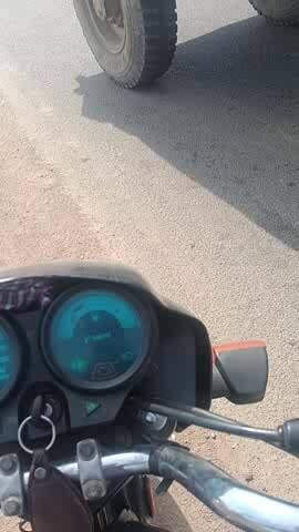 पमारपुरा की पुलिया दो बाइक सबार दोनों ने आपस में मारी टक्कर तीन लोग घायल ladke Gohod se a rahi the aur do ladke Aman se#