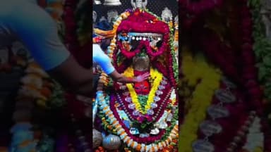 #आज हनुमान जन्मोत्सव के अवसर पर दिव्य वआलौकिक आरती हनुमान जी महाराज जी हनुमान गढी अयोध्या धाम से