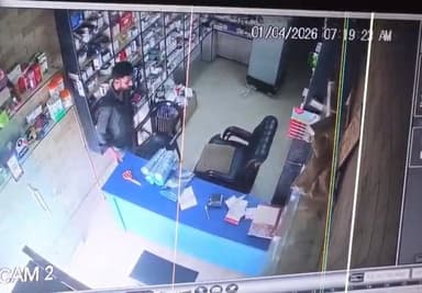 गोहाना में दिनदहाड़े मेडिकल स्टोर से 20 से ₹22000 की चोरी, पूरी घटना दुकान में लगे CCTV कैमरे में हुई कैद, बढ़ते चोरी क...