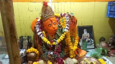 सेगांव: हटीले हनुमान मंदिर में धूमधाम: सीताराम बाबा के सान्निध्य में विशाल कन्या भोज के साथ भंडारा #सेगावन्यूज़ #हनुमानजन्मोउत्सव