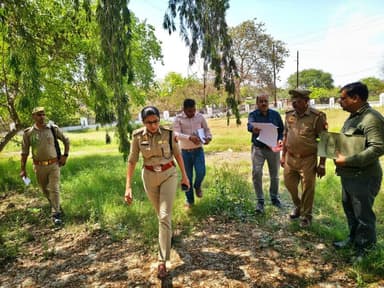 पुलिस अधीक्षक @shraddha_pn द्वारा पुलिस कार्यालय परिसर में प्रस्तावित स्टोर, कन्ट्रोल रूम, आईजीआरएस सेल, डीसीआरबी सेल, ...