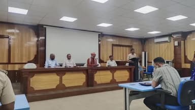 ଝାରସୁଗୁଡା: ଝାରସୁଗୁଡା ଜିଲ୍ଲା ପ୍ରଶାସନ ପକ୍ଷରୁ ପ୍ରଚଣ୍ଡ ଗ୍ରୀଷ୍ମ ପ୍ରବାହର ମୁକାବିଲା ପାଇଁ ପ୍ରସ୍ତୁତି ବୈଠକ ଅନୁଷ୍ଠିତ