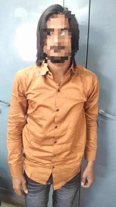 सीलमपुर: जीटीबी एंक्लेव में स्नैचिंग की वारदात में शामिल बदमाश को पुलिस ने किया गिरफ्तार