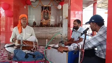 आज हनुमान जयंती के अवसर पर बड़े हनुमान मंदिर करुणा धाम मझगवा में संगीतमय सुन्दर कांड का पाठ किया गया...।