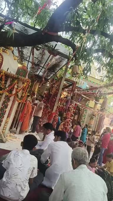 शिवरामपुर के लाइना बाबा सरकार में हो रहा सवा पांच लाख हनुमान चालीसा पाठ #चित्रकूट