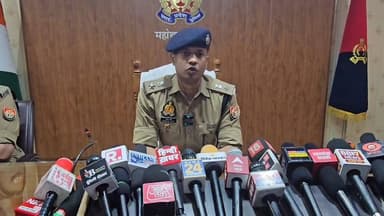 #महोबा - 2019 बैच के युवा आईपीएस अधिकारी शशांक सिंह ने संभाली महोबा की कमान,नए पुलिस अधीक्षक के रूप में विधिवत ग्रहण किय...