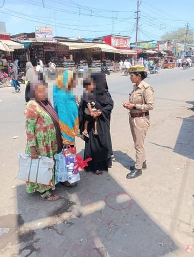 SSP श्री संजय कुमार वर्मा के निर्देशन में एण्टी रोमियों पुलिस टीमों द्वारा #MissionShakti5 (द्वितीय चरण) के अन्तर्गत महि...