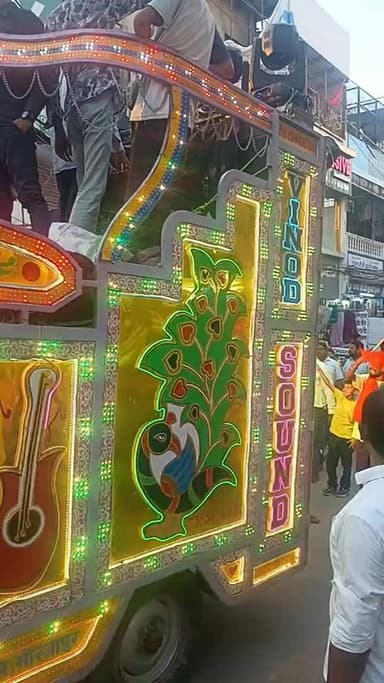 हनुमान जयंती पर बरिया घाट से निकाली गई शोभा यात्रा,,,,,,,