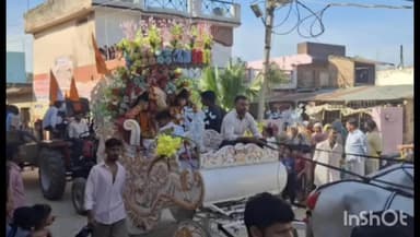 भगवानपुर: डाडा जलालपुर गांव में धूमधाम से हनुमान जयंती के अवसर पर भव्य शोभा यात्रा निकाली गई