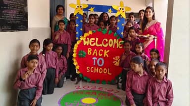 रेवाड़ी: राजकीय वरिष्ठ माध्यमिक विद्यालय, संगवाड़ी में नवागंतुकों का भव्य स्वागत, प्रवेश उत्सव मनाया गया