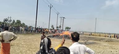 महनार के सरमस्तपुर में शॉर्ट सर्किट से लगी भीषण आग, 10 एकड़ गेहूं की फसल जलकर राख; पांच दमकल से पाया गया काबू