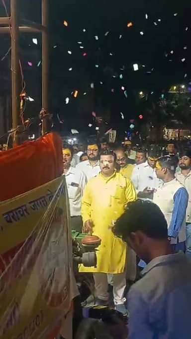 मिर्जापुर के बरिया घाट से निकाली गई चित्रगुप्त जयंती पर चित्रकूट भगवान की शोभायात्रा,,,,,,,