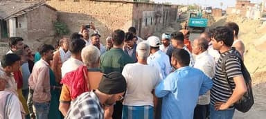 भारतमाला परियोजना (चोरमा-बैरगनिया पथ) अंतर्गत ढाका से लेकर फुलवरिया घाट तक लंबित निर्माण कार्य का निरीक्षण।*
कल दिन...