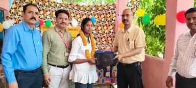 कलेक्टर ने किया शासकीय माध्यमिक विद्यालय कोलुआ का निरीक्षण
छात्र-छात्राओं को वितरित की पुस्तकें
--
कलेक्टर श्री सा...