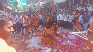 थाना अधिकारी राजू राम सीरवी व नवल किशोर की निगरानी में रायपुर में हनुमान जयंती की भव्य रैली संपन्न