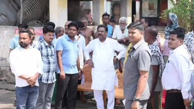 ପୋଲସରା: ରୁମାଗଡ଼ ଠାରେ ଅଗ୍ନିକାଣ୍ଡରେ କ୍ଷତିଗ୍ରସ୍ତ ପରିବାରଙ୍କୁ ଭେଟିଲେ ମନ୍ତ୍ରୀ ଗୋକୁଳାନନ୍ଦ ମଲ୍ଲିକ