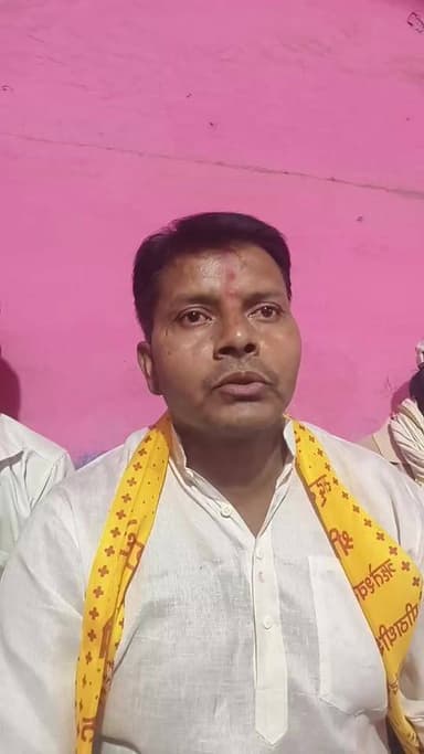 विश्व हिंदू परिषद बजरंग दल की प्रखंड मानिकपुर इकाई द्वारा तिगलिया बाजार में धूमधाम से मनाई गई हनुमान जयंती