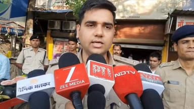 जहानाबाद,एटीएम में कार्ड फंसाकर 4.82 लाख की ठगी, एसपी अपराजिता लोहान पहुंचीं घटनास्थल पर; एसपी अपराजिता लोहान ने दी जानक...