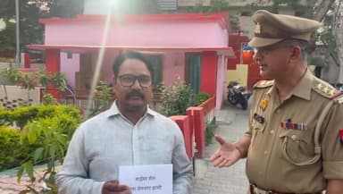 झांसी में एक व्यक्ति के साथ हुआ साइबर फ्रॉड,, प्रेम नगर पुलिस ने की मदद,,25146 रुपय कराए वापस #JhansiPolice