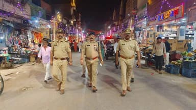 जनपद सोनभद्र में कानून व्यवस्था के दृष्टिगत #SP_SBR के निर्देशन में सुरक्षा व्यवस्था बनाए रखने हेतु #CO_नगर द्वारा थाना ...