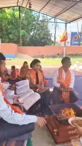 पोड़ैयाहाट: वैदिक ऋचाओं के साथ हवन कर DAV स्कूल की पोड़ैयाहाट शाखा की स्थापना हुई