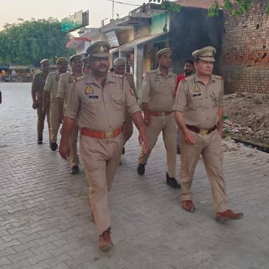 SP पीलीभीत के निर्देशन में थाना दियोरिया कला पुलिस द्वारा अपराध नियंत्रण, शान्ति एवं कानून-व्यवस्था सुदृढ़ बनाए रखने हेत...