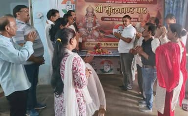 शहर कांग्रेस कमेटी की बैठक में महावीर जयंती मनाई गई, आगामी कार्यक्रमों की बनी रणनीति
हरदोई। शहर कांग्रेस कमेटी हरदोई की...