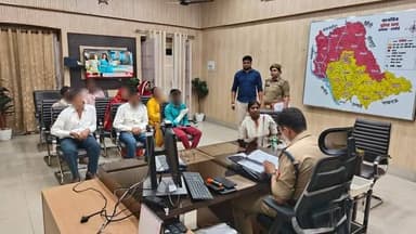 पुलिस अधीक्षक ने जनसुनवाई कर शिकायतों के त्वरित निस्तारण के दिए निर्देश
हरदोई। दिनांक 02 अप्रैल 2026 को पुलिस अधीक्षक ह...