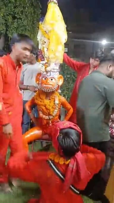 साक्षात बजरंगबली स्वयं पहुँचें आशीर्वाद देने...
सैक्टर 16A श्री अद्भुत धाम शक्तिपीठ हनुमान मंदिर में मनाया गया 38वां वार...