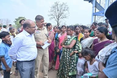 घोर नक्सल प्रभावित क्षेत्र से सामान्य जीवन की ओर बदलता छत्तीसगढ़।
केंद्रीय मंत्री @amitshahofficial एवं मुख्यमंत्री श्...