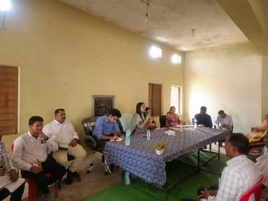 कलेक्टर ने वरला में जल गंगा संवर्धन अभियान की समीक्षा की
---------
मुख्यमंत्री डेयरी प्लस योजना के हितग्राही के घर पहु...