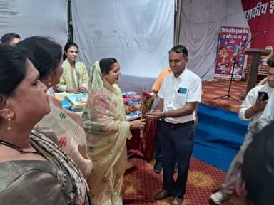 💠 नर्मदापुरम में जिला स्तरीय पुस्तक मेला का आगाज, बच्चों और अभिभावकों की उमड़ी भीड़
नर्मदापुरम के एस.एन.जी. स्कूल में...