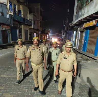 #SPHts के निर्देशन मे जनपद में शान्ति, सुरक्षा व कानून व्यवस्था को सुदृढ बनाये रखने हेतु थाना सहपऊ पुलिस द्वारा थाना क...