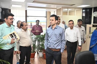 *आमजन के आशियाने का सपना साकार करना रहेगी प्राथमिकता : आवासन आयुक्त*
*- राजस्थान आवासन मंडल आयुक्त अरविंद पोसवाल ने संभ...